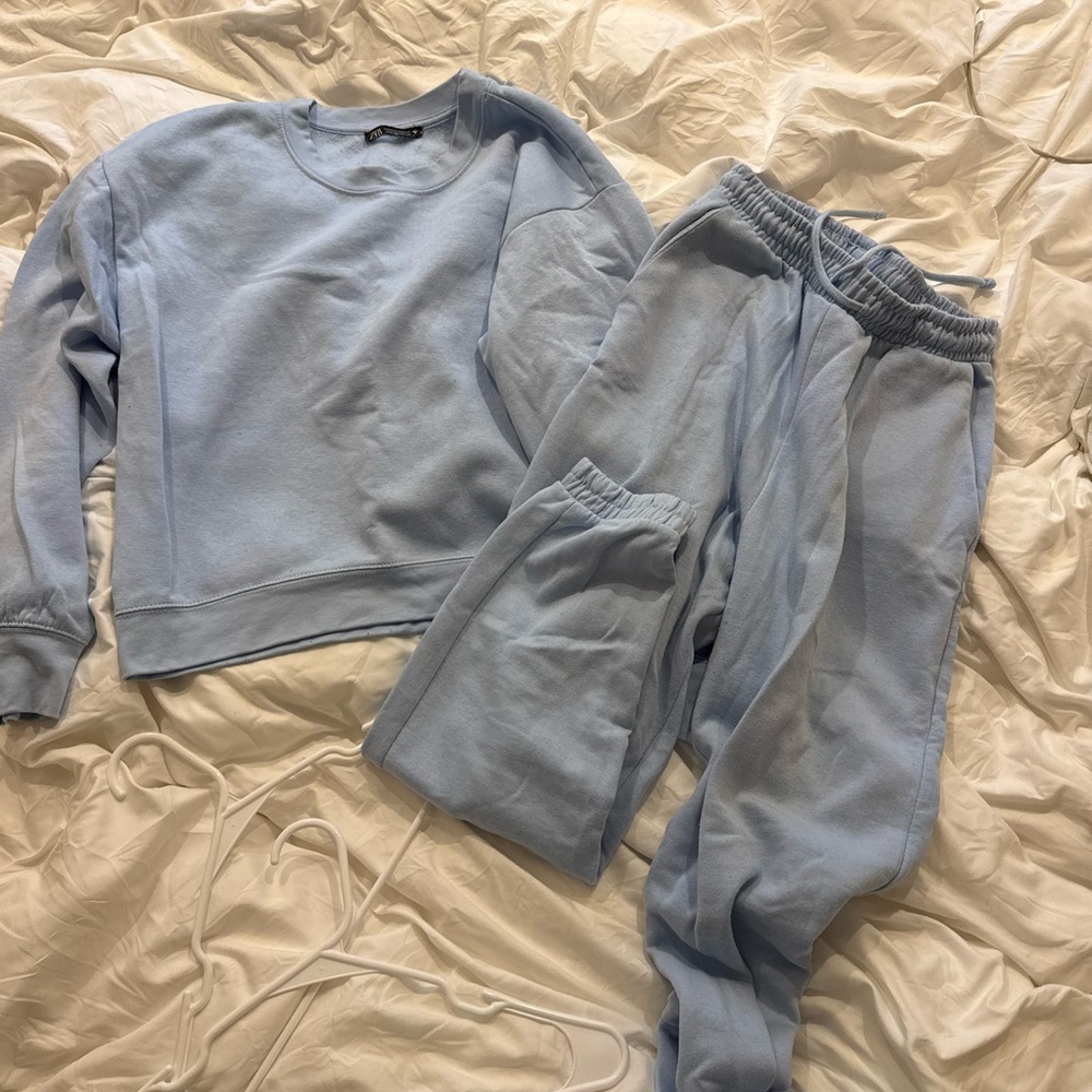 Zara tracksuit